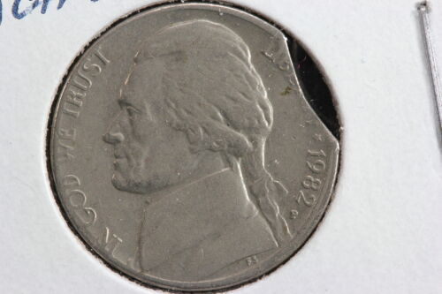 1982-P Jefferson Nickel Clipped Planchet Mint Error 27SZ