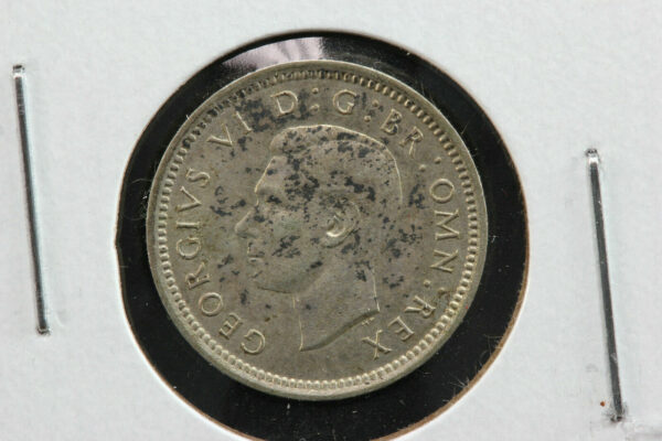 1942 Great Britain 3 pence KM# 848 2V2T