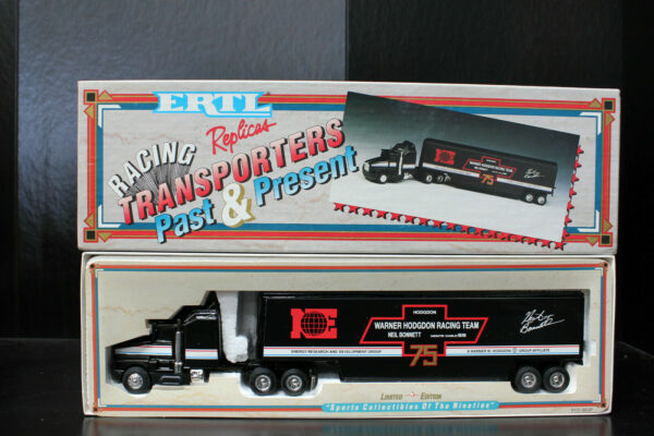 ERTL 1992 Racing Transporters Warner Hodgdon #75 Neil Bonnett 1:64 Truck